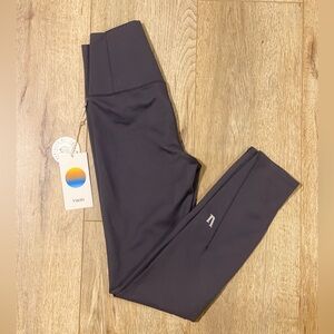 NWT Vuori Evolve 7/8 Length Legging Uplift Women’s X-Small MSRP $118 Charcoal